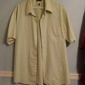 Mens light green dress shirt EUC